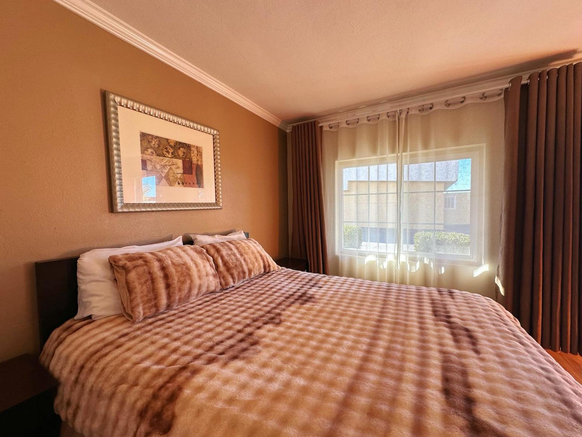 Royal Inn And Suites Гемет Екстер'єр фото