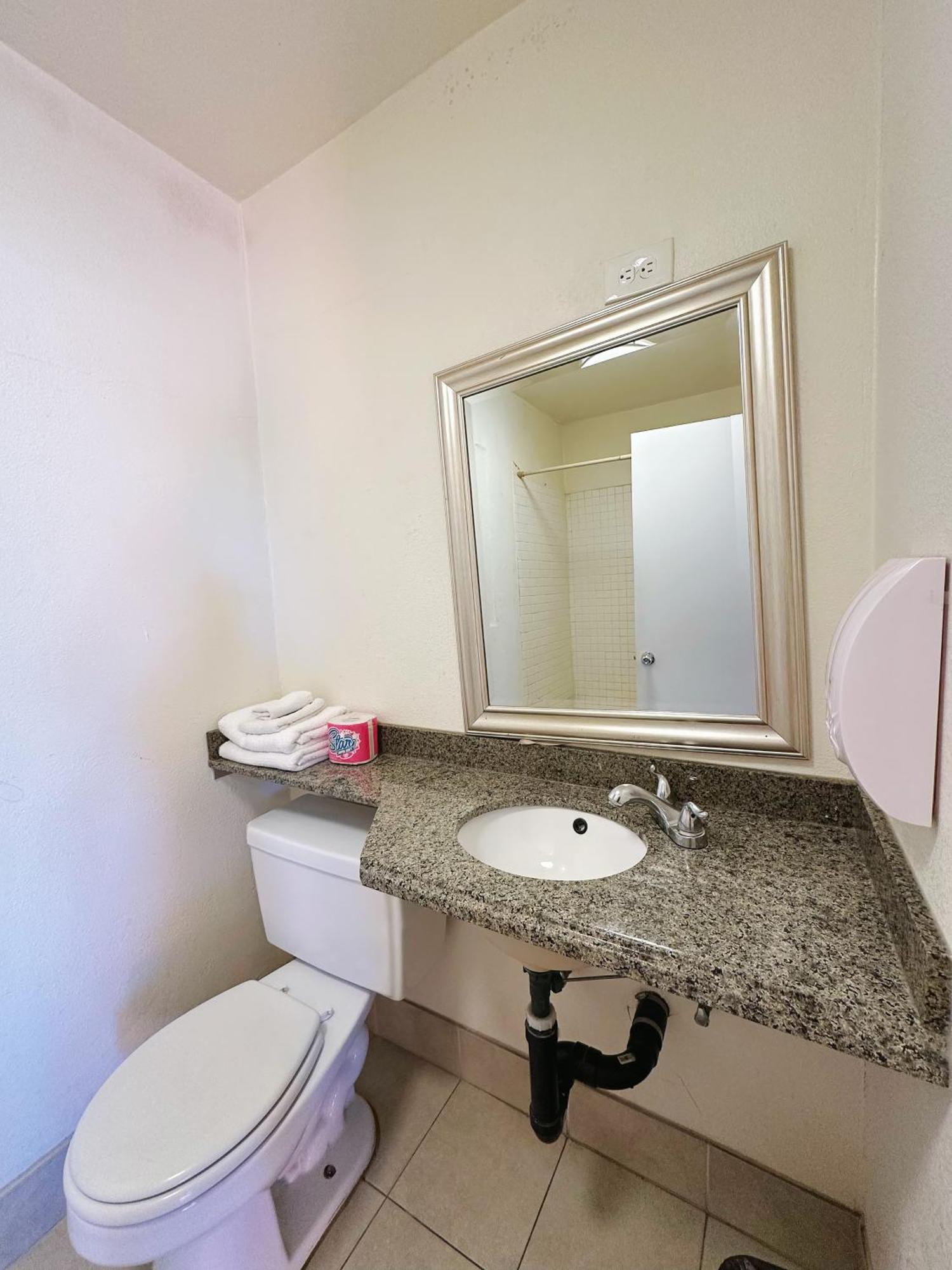 Royal Inn And Suites Гемет Екстер'єр фото