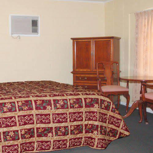 Royal Inn And Suites Гемет Номер фото